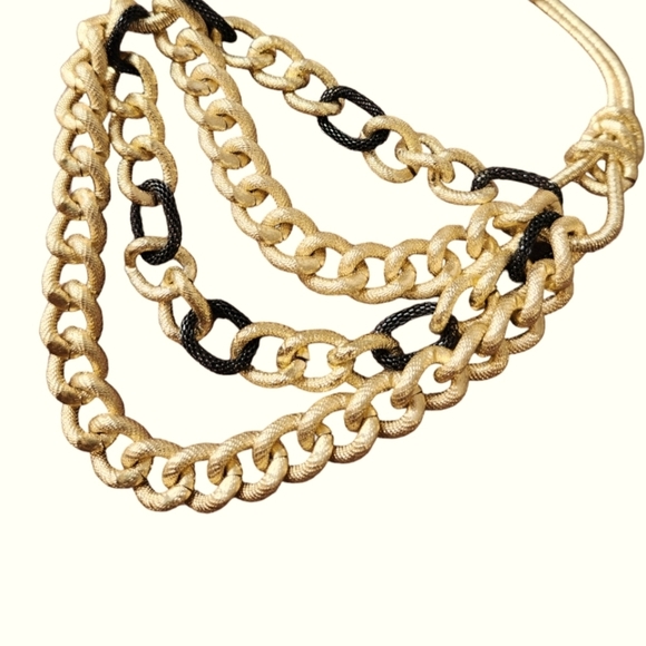 Chic Gold and Black Layered Necklace - Picture 4 of 5